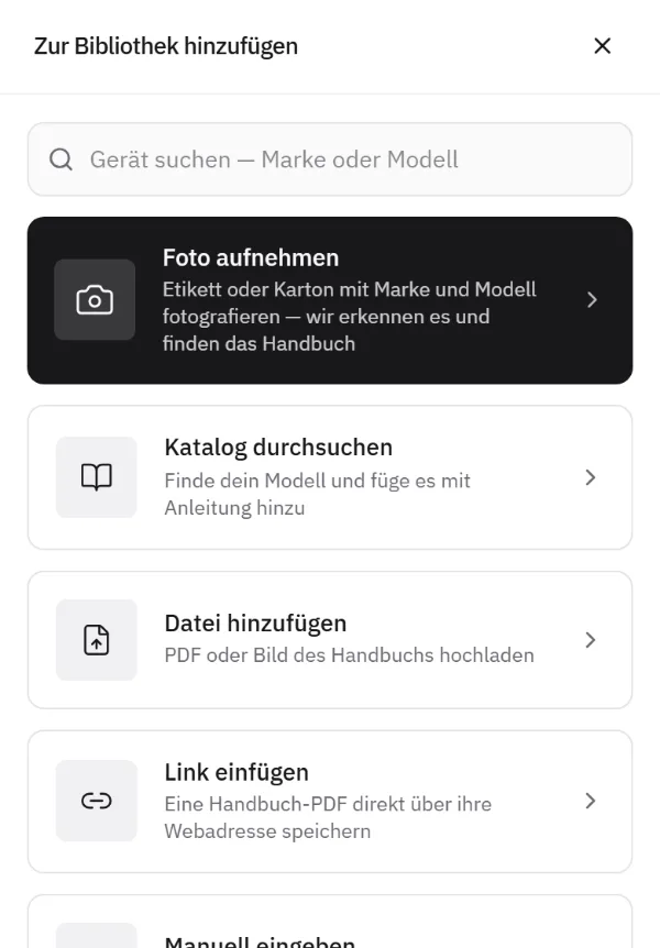 Bildschirm von Manualify: das Fenster Hinzufügen mit einem Suchfeld und den Schaltflächen für Foto, Katalog, Datei, Link und manuelle Eingabe.